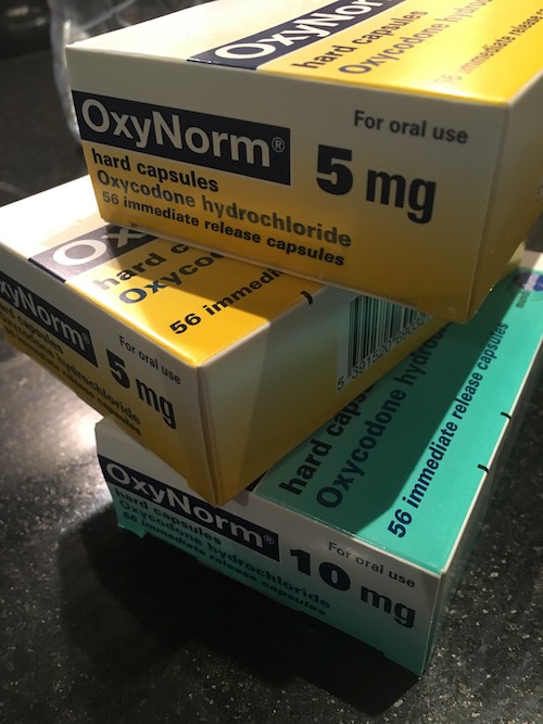 Oxynorm 10 mg is zonder recept verkrijgbaar.